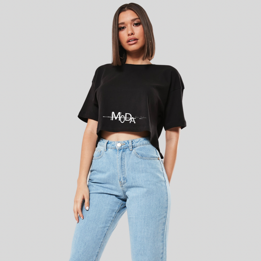 "Unique Streetwear: Moda Crop Top!"